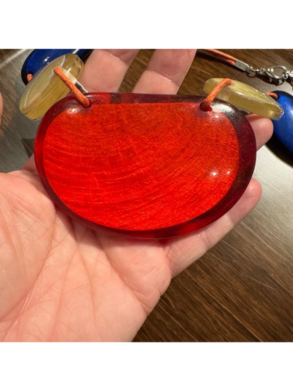 Red White & Blue Lucite Bib Necklace With Adjustable Length Vintage - Picture 6 of 8